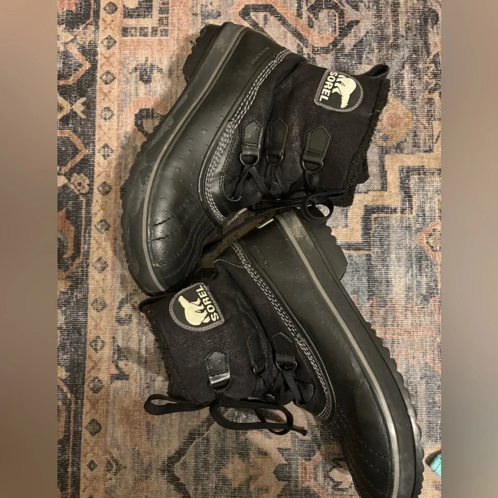 Sorel Black Winter Boots size 9.5